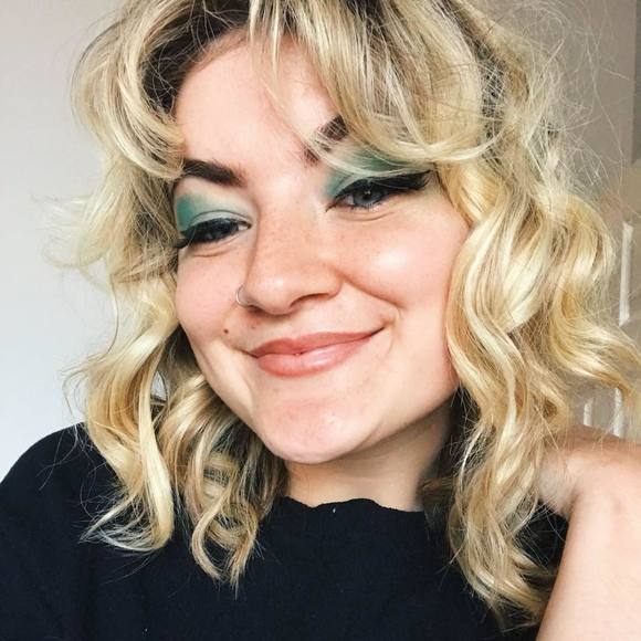 Meet your Posher, Allison - Picture 1 of 1